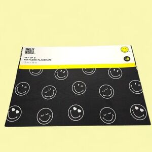 Smiley World Textilene Placemats - Set of 8 " 13"x19"  Black & White New